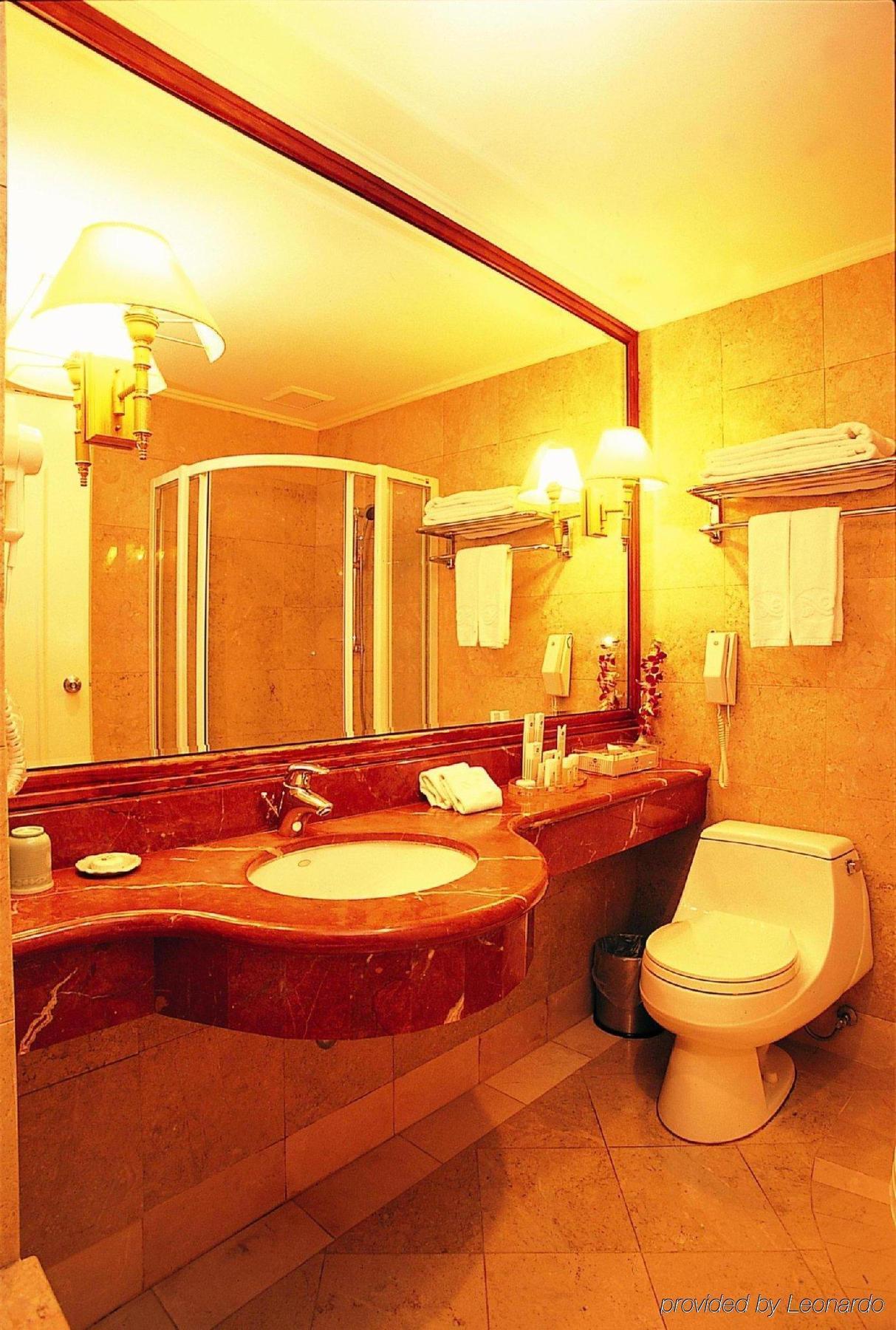 Grand Boss Hotel Yilan Eksteriør bilde