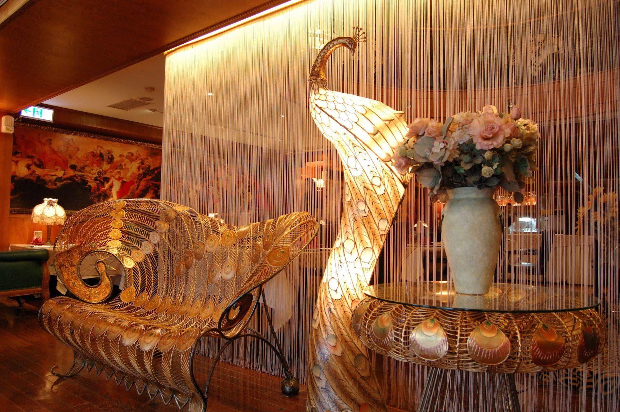 Grand Boss Hotel Yilan Eksteriør bilde