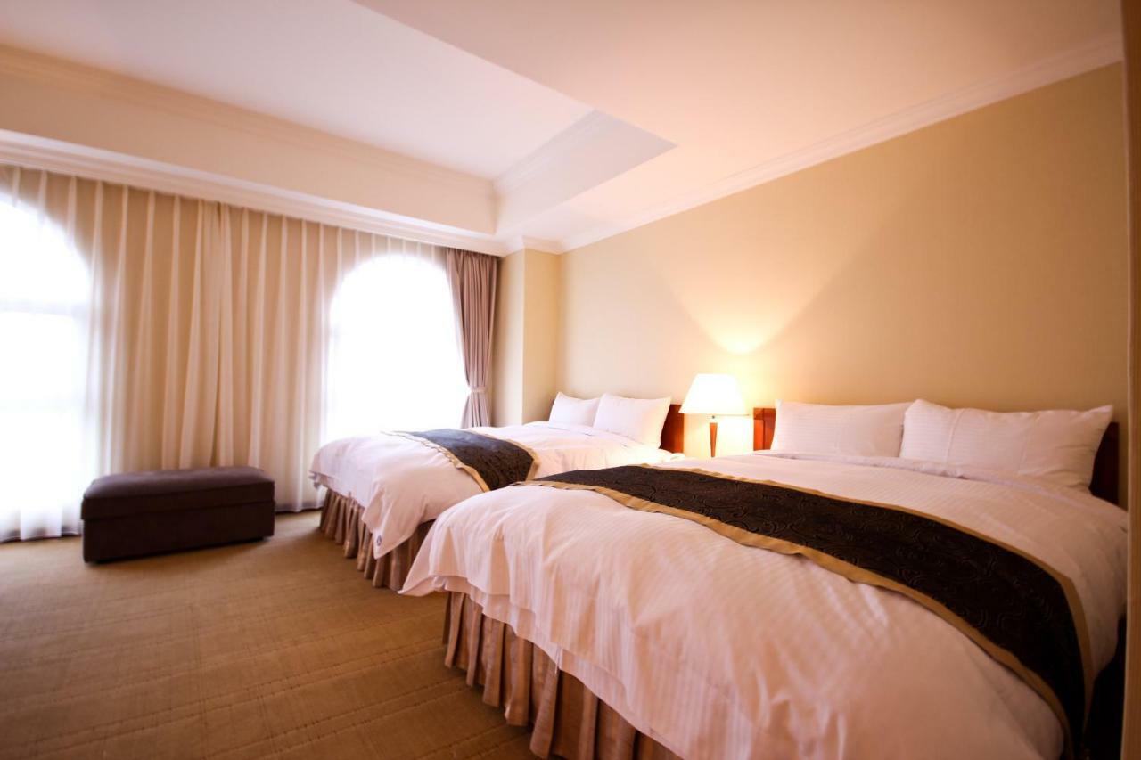 Grand Boss Hotel Yilan Eksteriør bilde